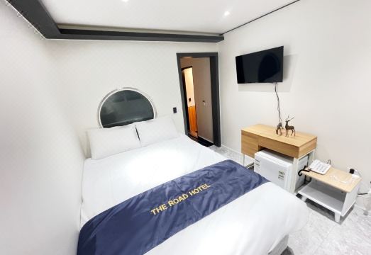 더 로드 호텔 객실 내부