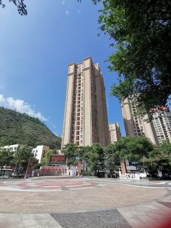 LongYu Hotel Отели рядом с достопримечательностью «Wenchuan Museum»