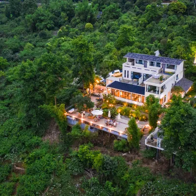 Qiexun·Yeyou Mancao Homestay Hotels near Hometown Peach Blossom Garden