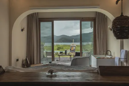 Lugu Lake Envy Fish B&B