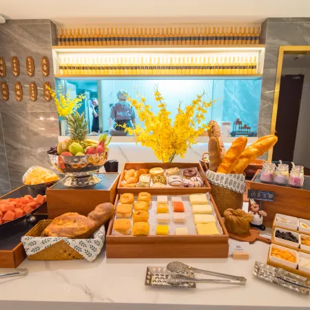 Homeinn Plus Hotel (Fuzhou Dongjiekou Shopping Center Sanshan Building)