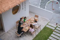 xiong mao ai shui jiao qin zi min su