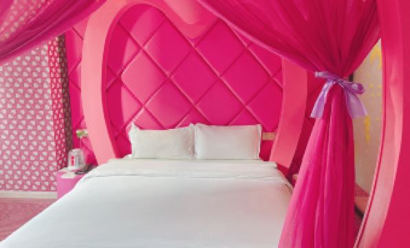 Love Me Couples' Theme Hotel
