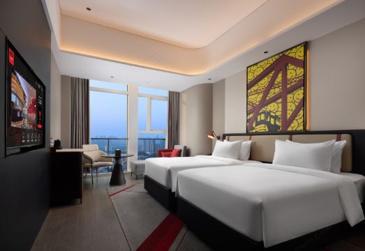 래디슨 레드 호텔 외관