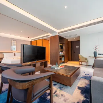 World Hotel (Linyi Pingyi )