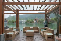 cloud-dwelling escape