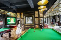 Oasis Forest Hotel Hotels in Xinxing