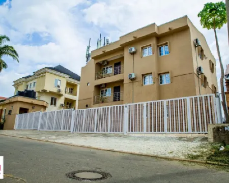 加爾基坦尼斯廣場公寓 酒店