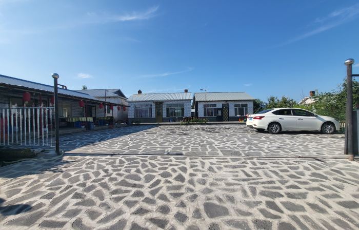 Lake Jingpo Zhoujia Farm Stay