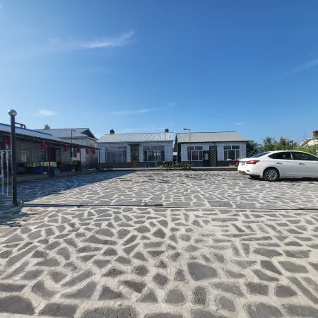Lake Jingpo Zhoujia Farm Stay