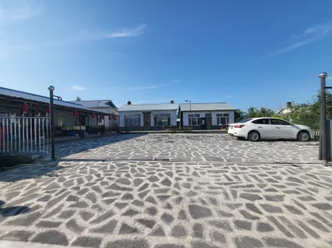 Lake Jingpo Zhoujia Farm Stay