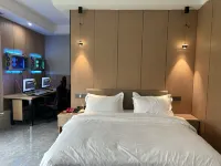 Suining Tianyue Business E-sports Hotel