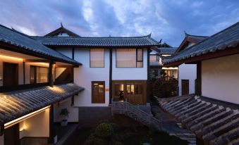 The Old Town of Lijiang | Le Manson · LaMaison · Aesthetic Manjing Resort