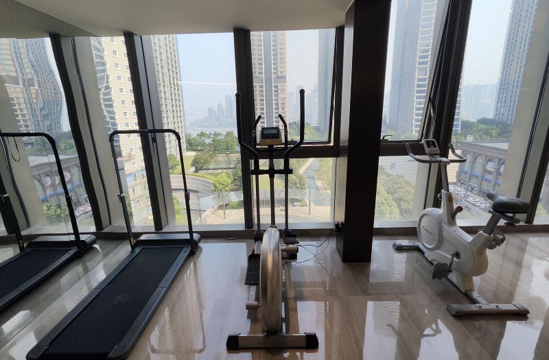 Stone Hotel (Jiefangbei Raffles Plaza)
