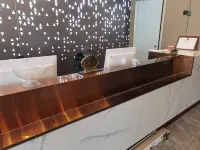 Yunduan Huanpeng Hotel - parcheggio