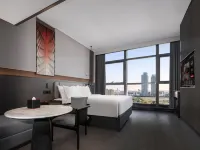 Radisson RED Hefei South Railway Station Hotel a Hefei
