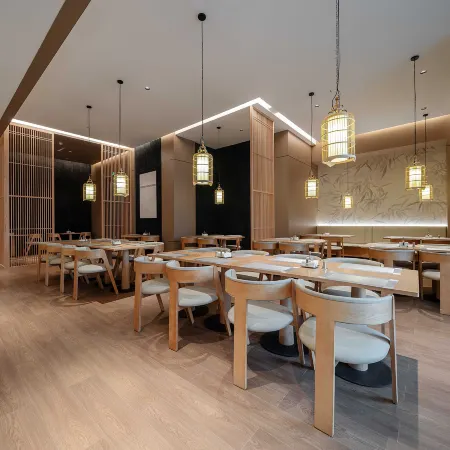 Biway Mansion Hotel (Puyang Jingkai Avenue Stadium Branch)