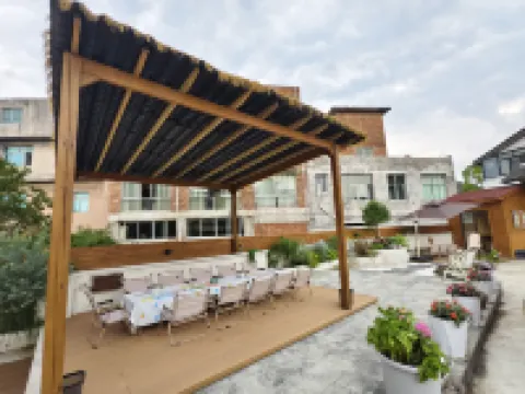 Shanheyue Chinese Inn (Qingyan Ancient Town) Hotels near Qingyan Ancient Town