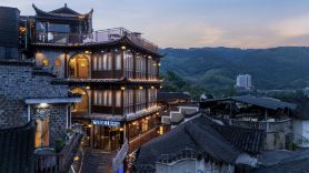 Furong Town Flower Waterfall Bay Homestay