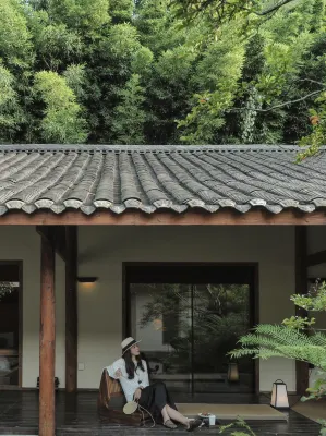 Emeishan Hetang Yunqi Tangquan Homestay