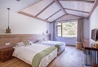 Xiang Xu Zhang Valley Inn