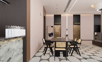 Yunman Hotel (Shantou The Mixc Longyan South Road Food Street)