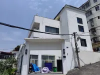 Backpacker's Home · Lita · Hostel