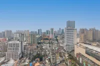 ZhenYue Boutique Apartment (Guangzhou Beijing Road Pedestrian Street) - balcony