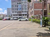 Licheng Langyu Hotel (Qingtang Avenue, Sihui, Zhaoqing) - parking