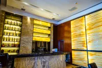 โรงแรม ฮอลิเดย์ ชาเม่ย - ที่มีบาร์