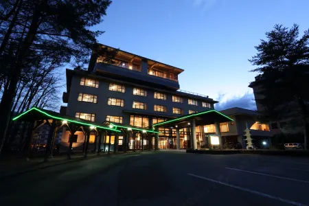 Kurobe Sunvalley Hotel Отели рядом с достопримечательностью «HAKUBA VALLEY 爺ガ岳スキー場»