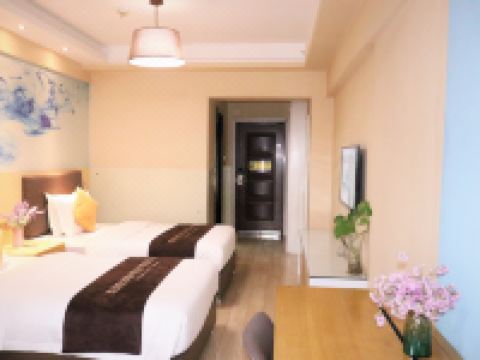 青柠酒店(西安绿地笔克店) - 零压丽致双床房