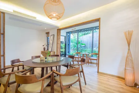 Yannan Hotel Отели рядом с достопримечательностью «Yearning Tea Plantation Tourist Attraction»