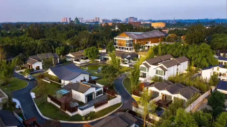 Qingshen Zhuli Courtyard