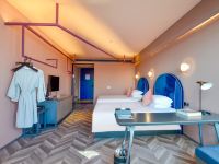 杭州未来科技城雷迪森世嘉酒店 - 摩尔艺术双床房
