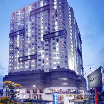 Aston Pluit Hotel & Residence Hotels near Maritime Museum