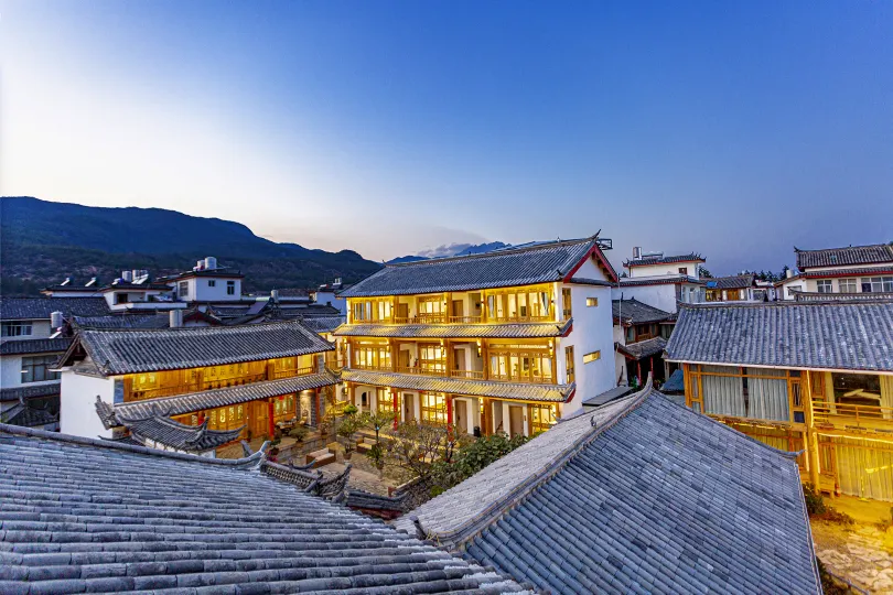 A-Jun And His Friends Entry Luxury Sunshine Garden Courtyard