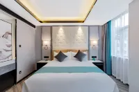 Xana Hotelle Hotel (Huangshan Scenic Area Transfer Center)