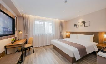 Homeinn Plus Hotel (Shanghai Pudong New Area Xinchang Metro Station Xinchang Guzhen)