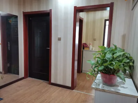 Warm Full House Apartment Отели рядом с достопримечательностью «Northwest A&F University(South Campus)»