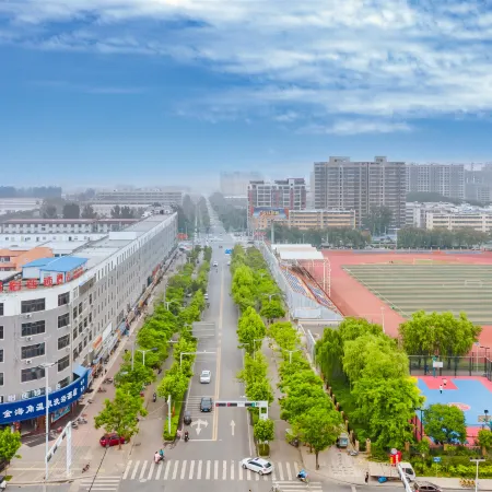 Junyi Chain Hotel (Shangshui No.2 Senior High School South Gate)