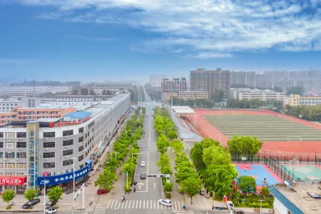 Junyi Chain Hotel (Shangshui No.2 Senior High School South Gate)