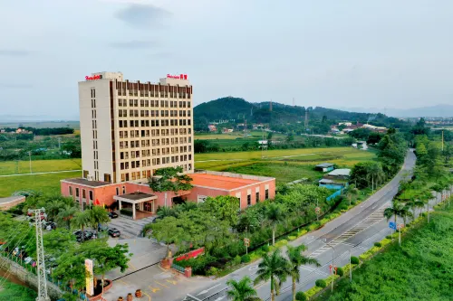 Heico Hotel - Dağ Manzaralı
