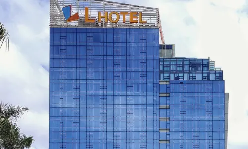 Zhuhai L Hotel （Gongbei Port High-speed Railway Station）