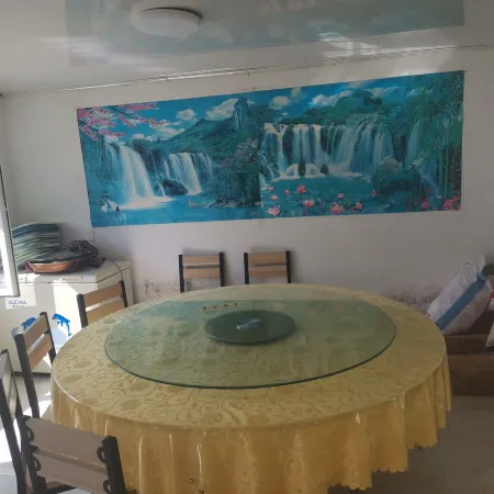 Lake Jingpo Zhoujia Farm Stay