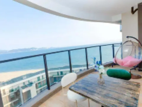 Dolphin Bay Resort Apartment (Shanwei poly Jinting Bay store) Hotels near South China Normal University (Shanwei Campus)