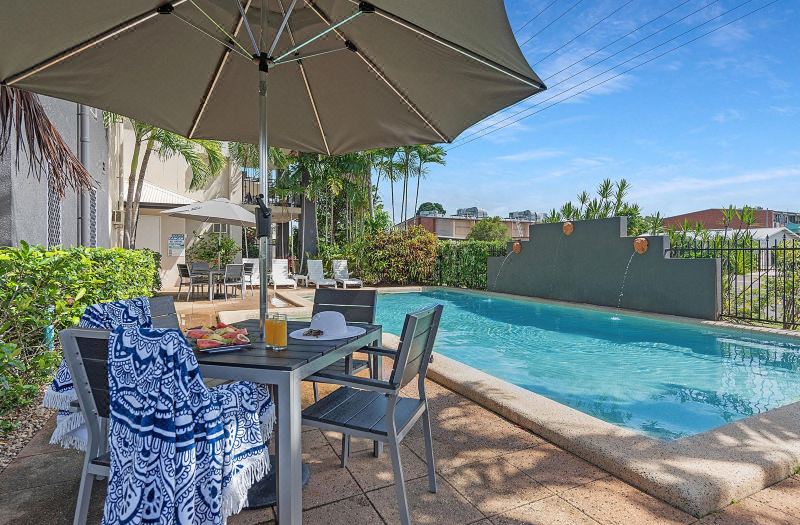 Bay Village Tropical Retreat & Apartments photo 5