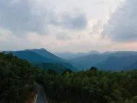 Wangchuan Sakura Homestay Hotels near Hidden-Dragon Waterfalls
