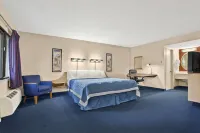 Days Inn by Wyndham Buena Park Các khách sạn gần Nobel University