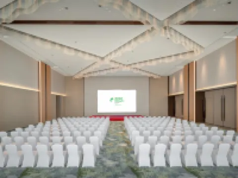 Holiday Inn LUZHOU LONGJIAN by IHG Hotels in Luzhou